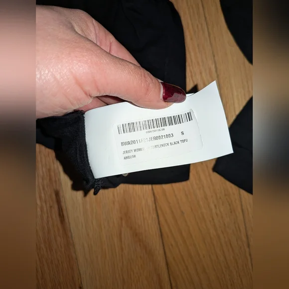 B2. NWOT AMBUSH JERSEY WORKSHOP TURTLENECK
